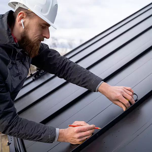 Why Elmwood Park Property Owners Choose Elmwood Park Roofing Pro for Tin Roof Repair service?